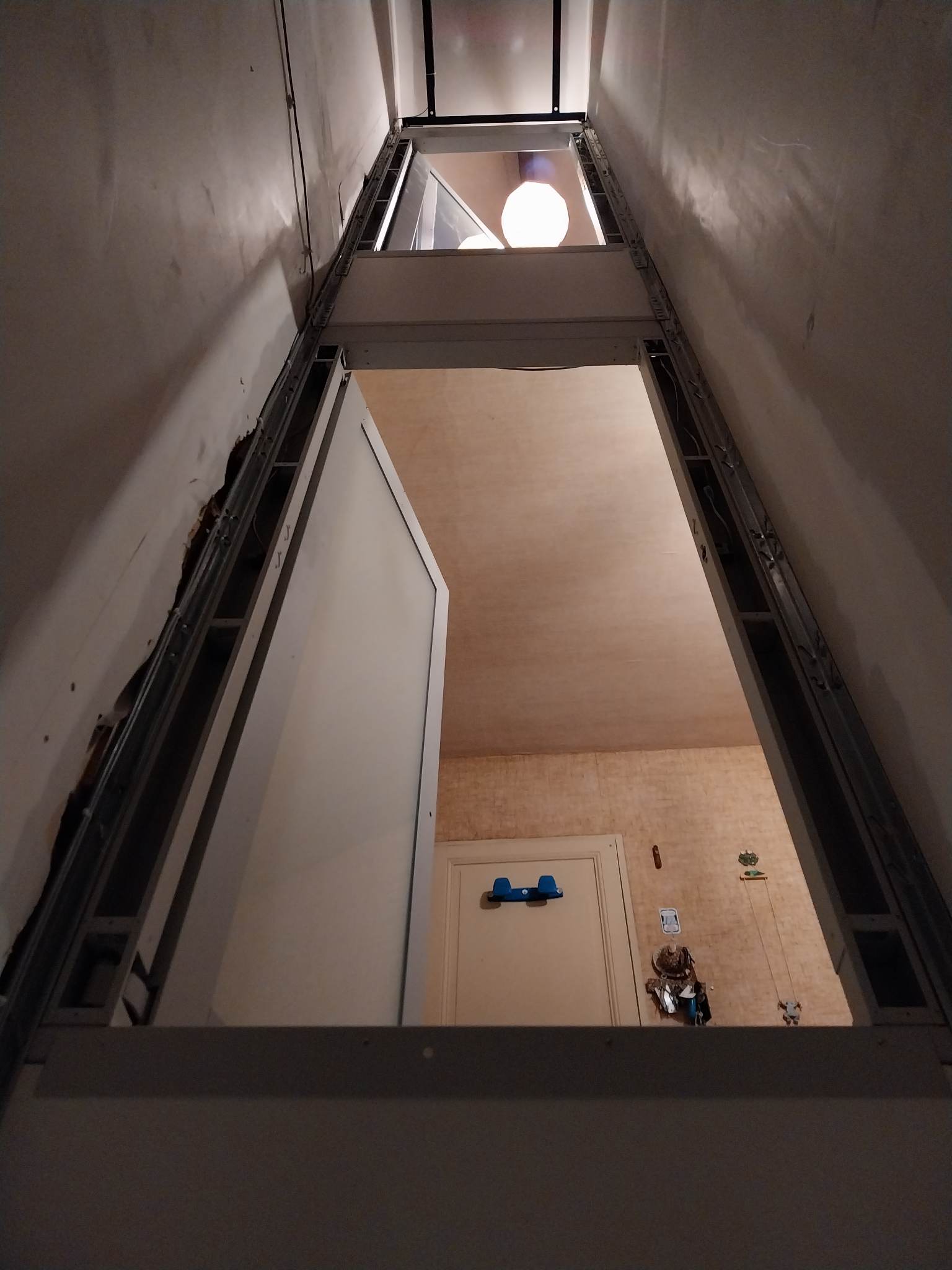 Installation d'un ascenseur trois niveaux à Fontenoy (02)