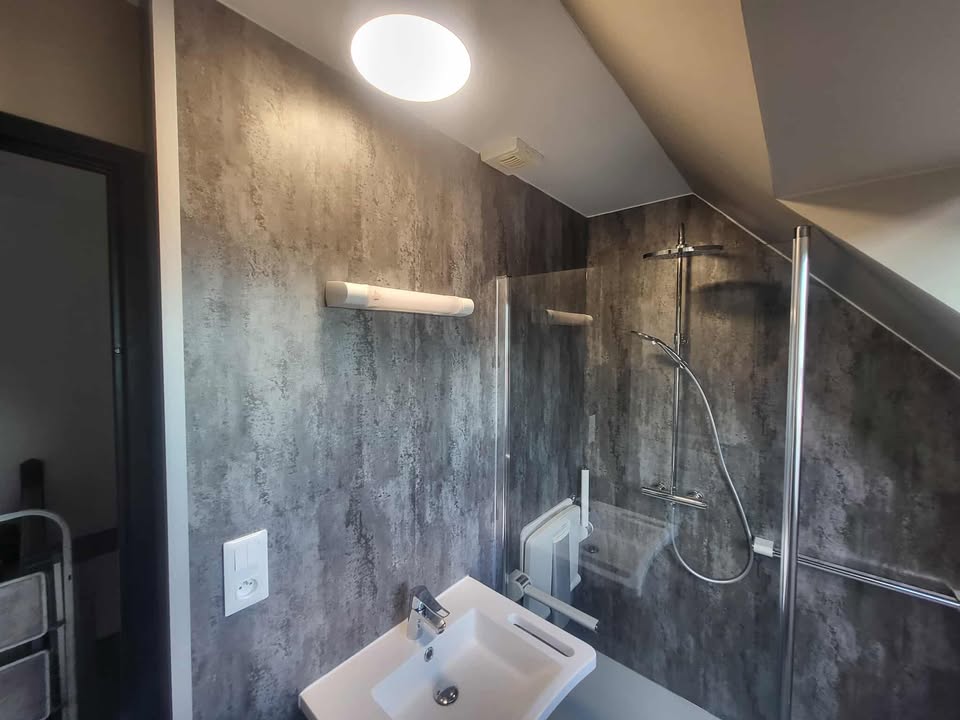 Transformation complète de salle de bain à Aulnoy Lez Valenciennes - Photo 1