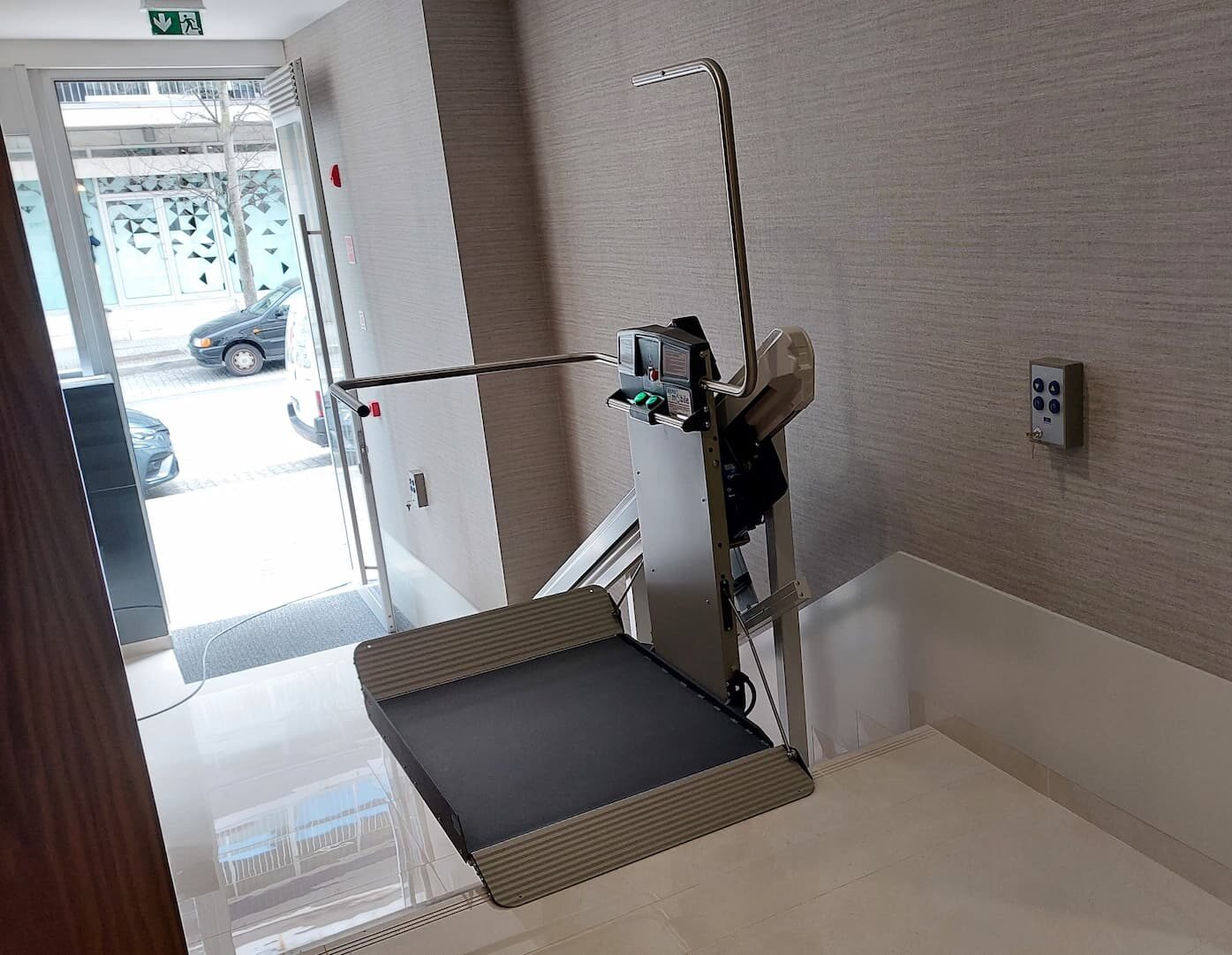 Plateforme verticale oblique Garaventa X3