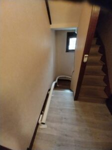 rail monte-escaliers courbe